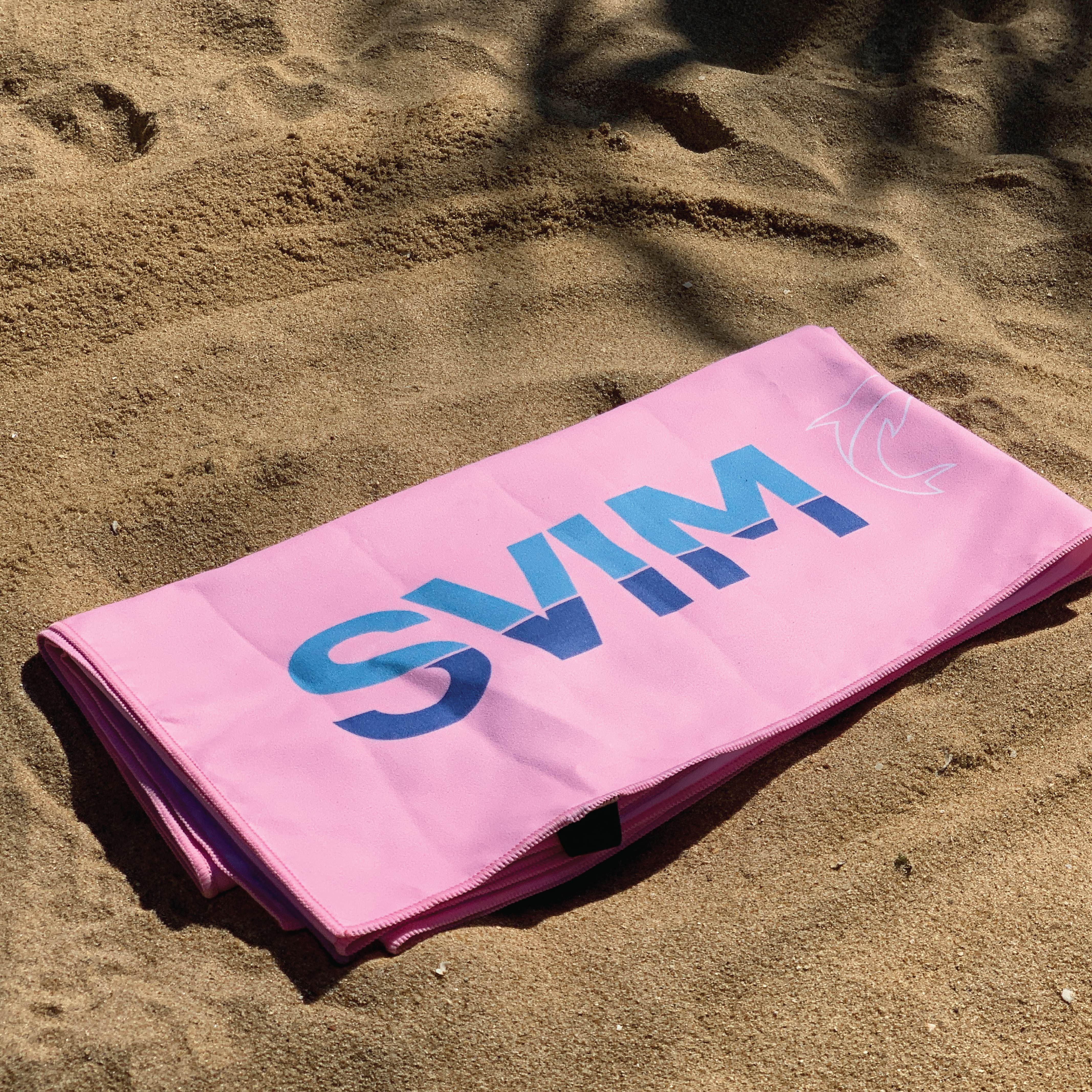 Sustainable Sand proof beach towel from SVIM